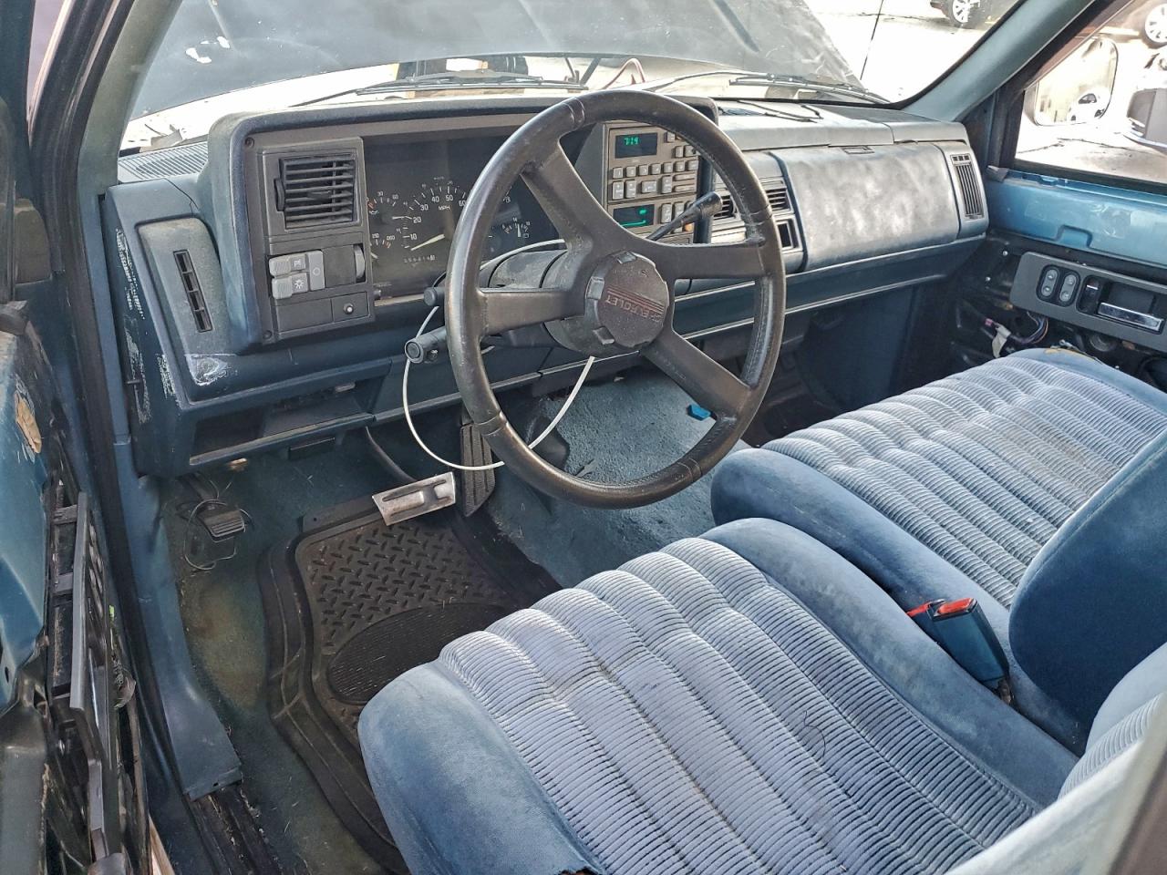 1992 CHEVROLET GMT-400 C1500 photo 8
