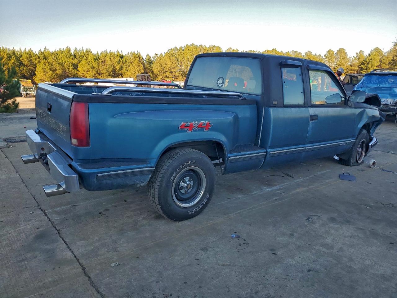 1992 CHEVROLET GMT-400 C1500 photo 3