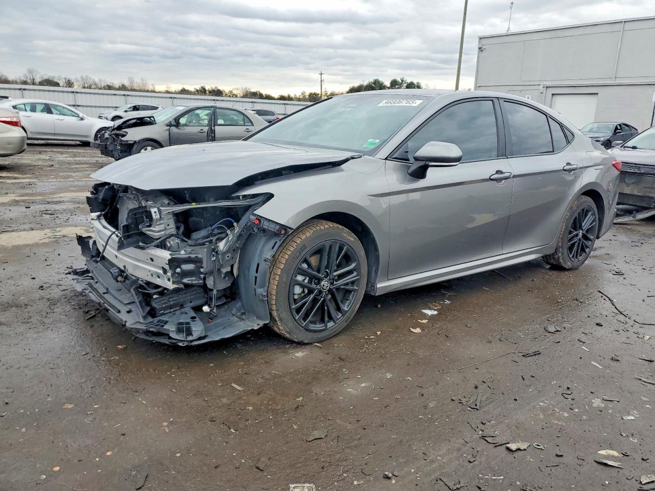 2025 TOYOTA CAMRY