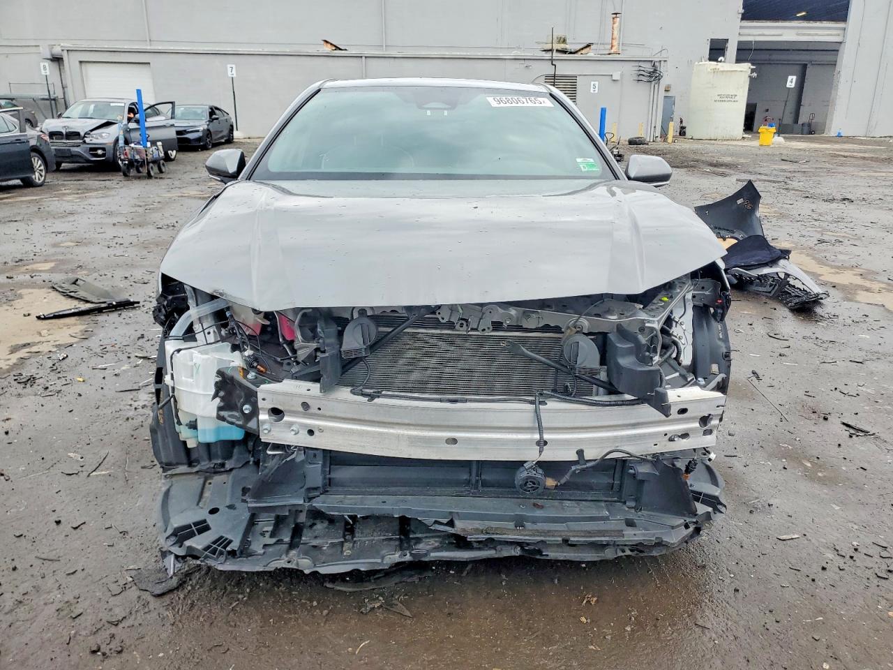 2025 TOYOTA CAMRY XSE photo 5