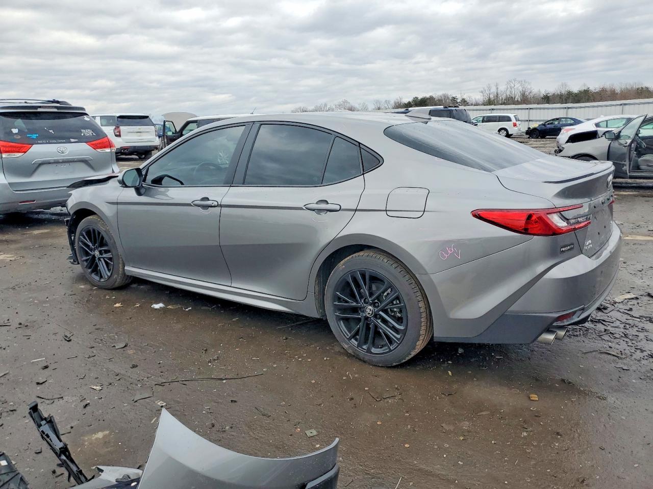 2025 TOYOTA CAMRY XSE photo 2