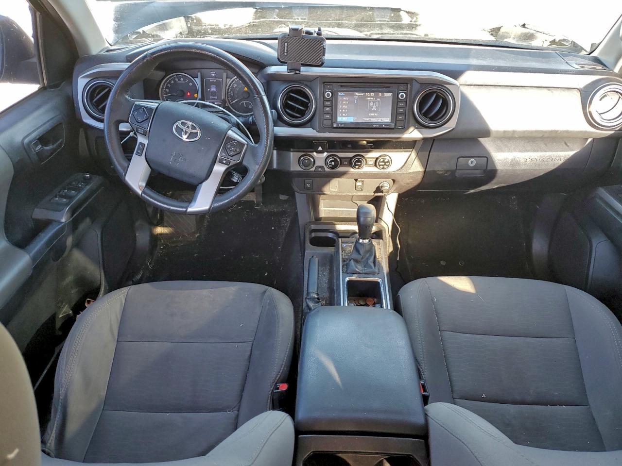 2017 TOYOTA TACOMA DOUBLE CAB photo 8