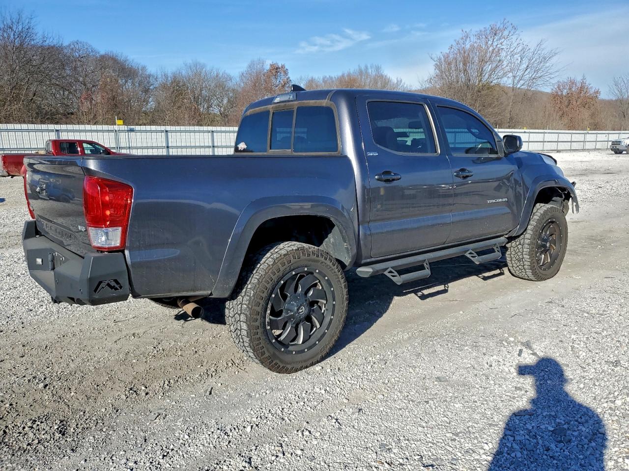 2017 TOYOTA TACOMA DOUBLE CAB photo 3