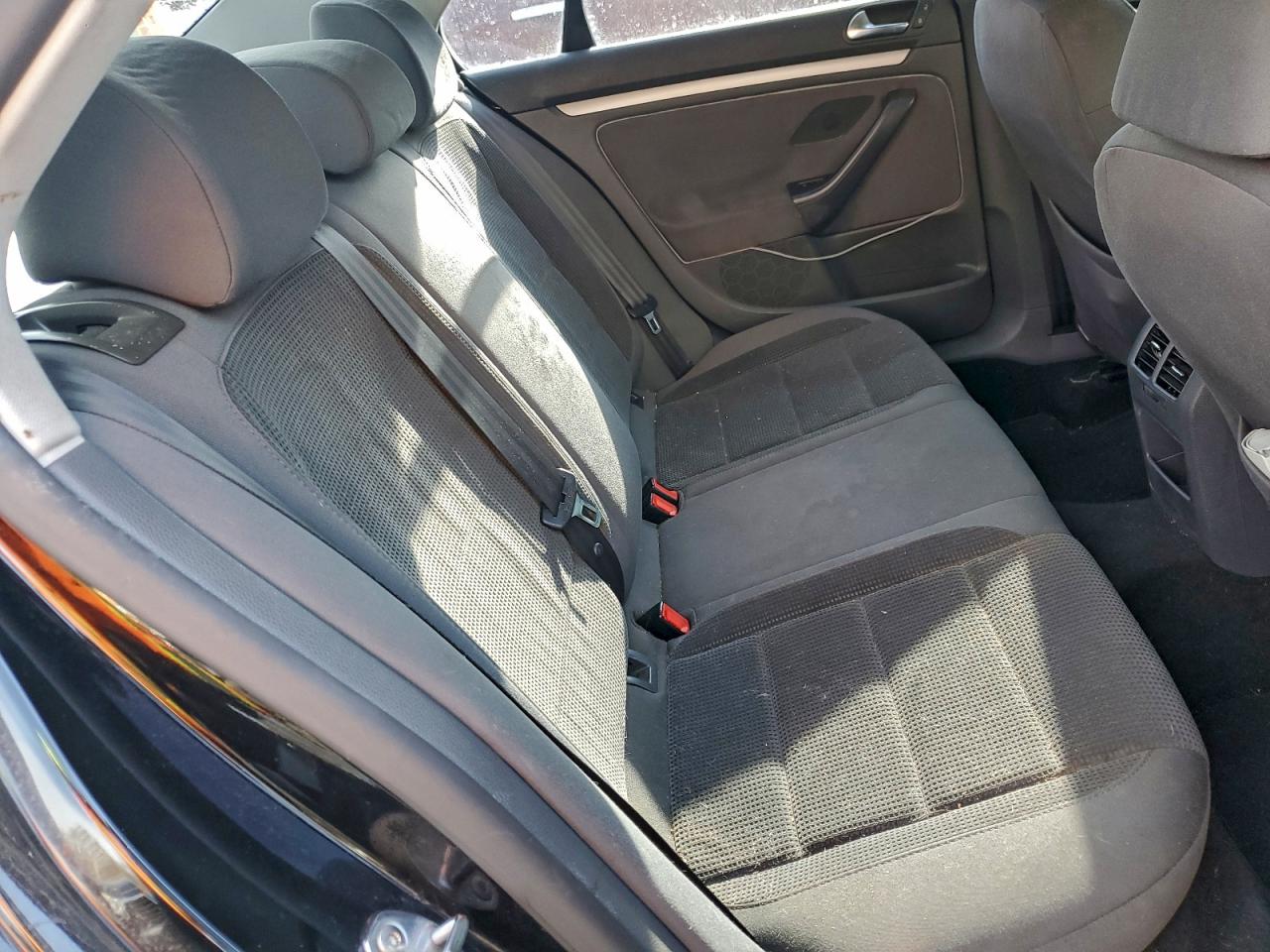 2009 VOLKSWAGEN JETTA S photo 10