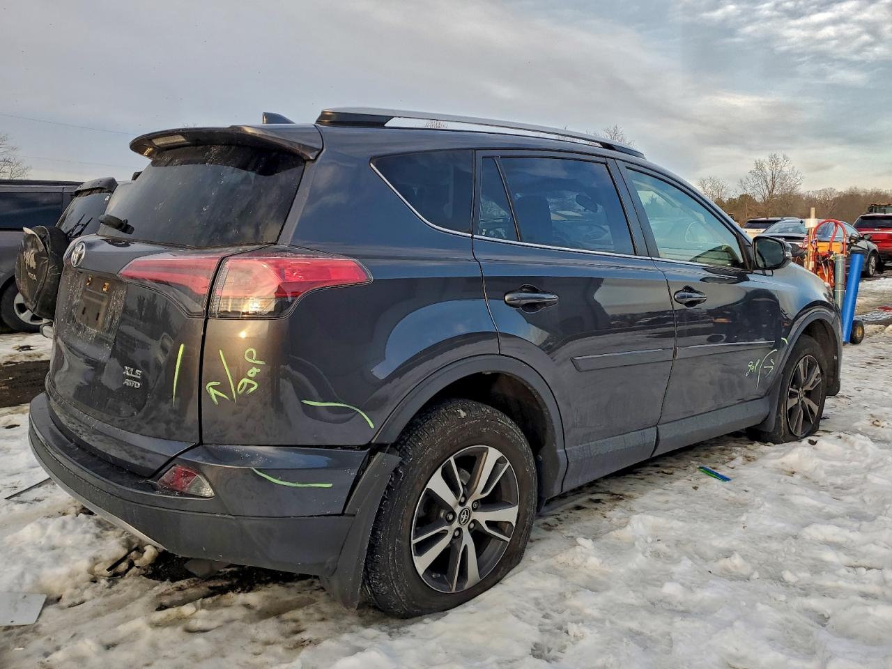 2018 TOYOTA RAV4 ADVENTURE photo 3