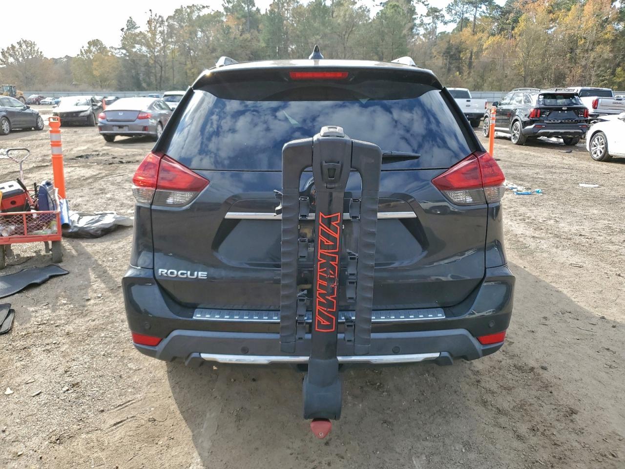 2019 NISSAN ROGUE S photo 6