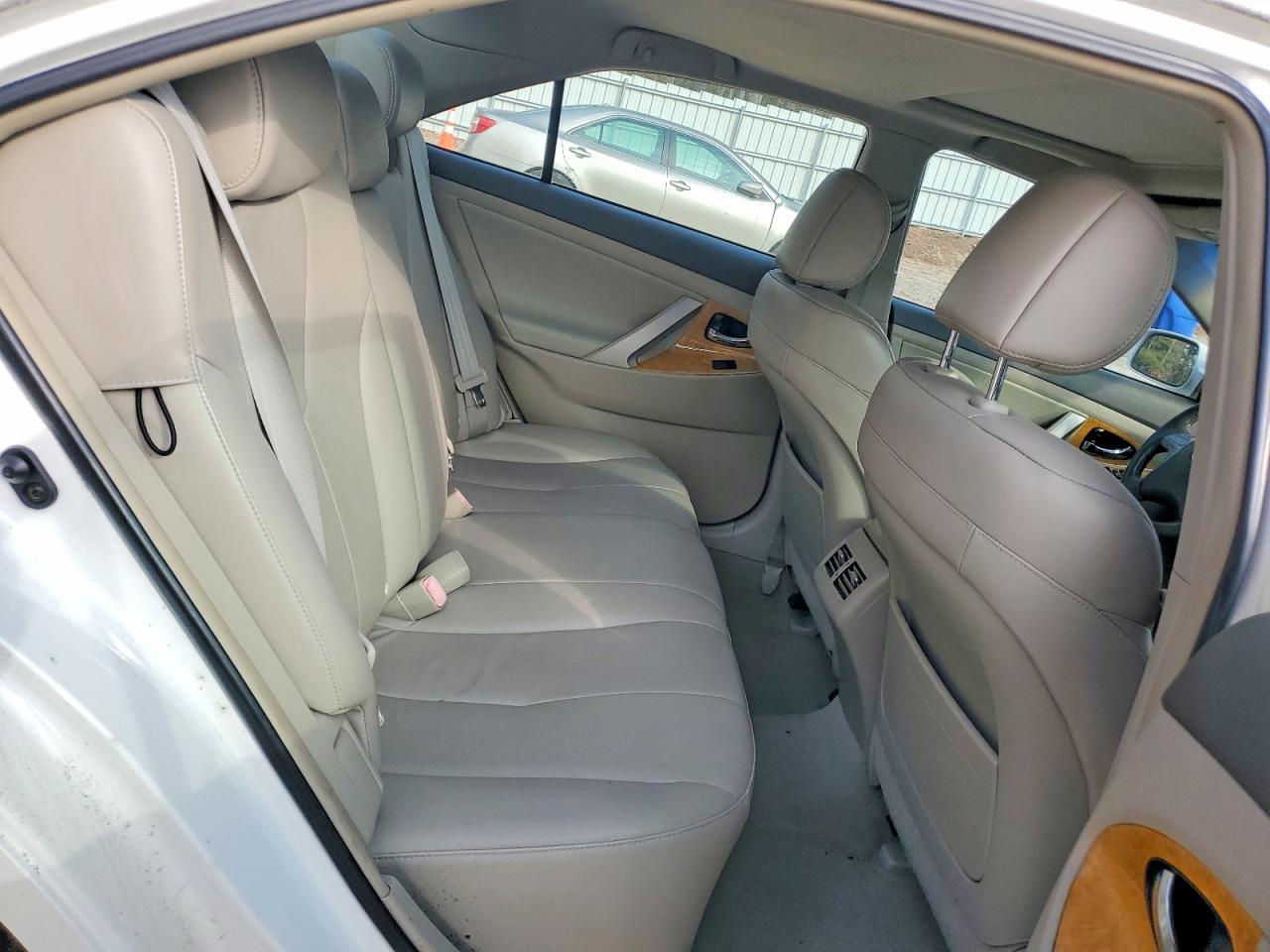 2007 TOYOTA CAMRY LE photo 10