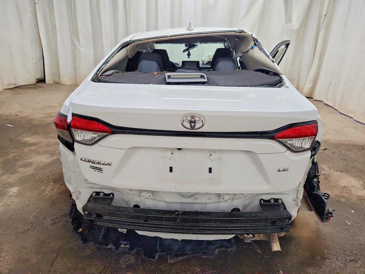2022 TOYOTA COROLLA LE photo 6
