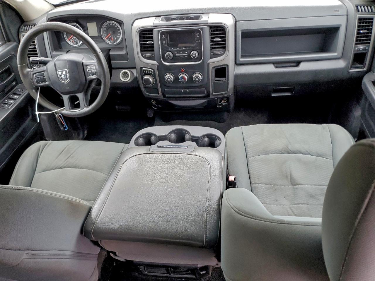 2014 RAM 1500 ST photo 8