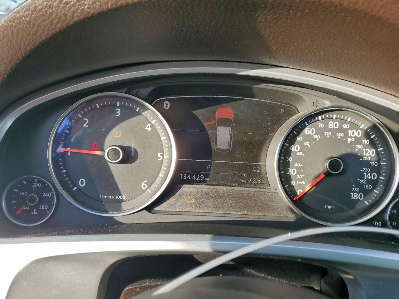 2012 VOLKSWAGEN TOUAREG V6 TDI photo 9