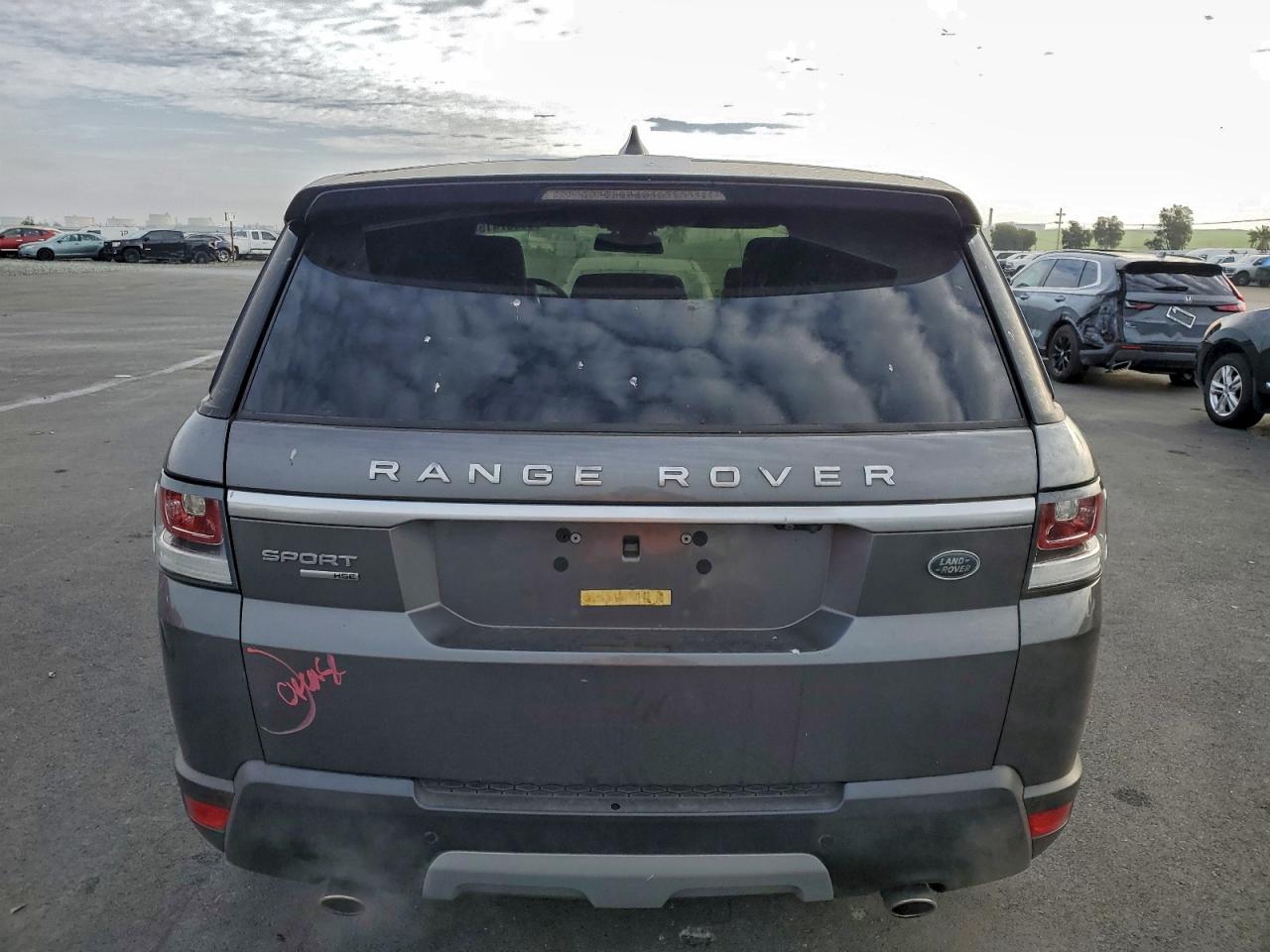 2017 LAND ROVER RANGE ROVER SPORT HSE photo 6
