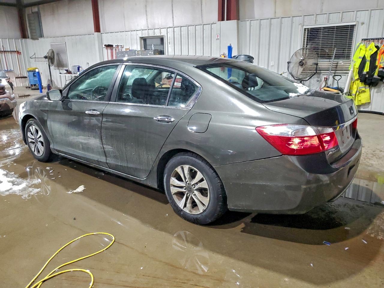 2014 HONDA ACCORD LX photo 2