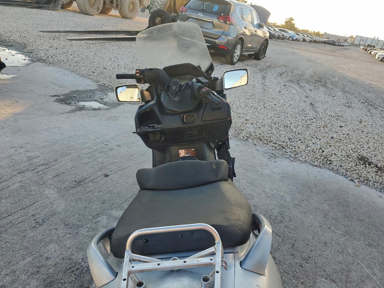 2003 SUZUKI AN650 K3 photo 6