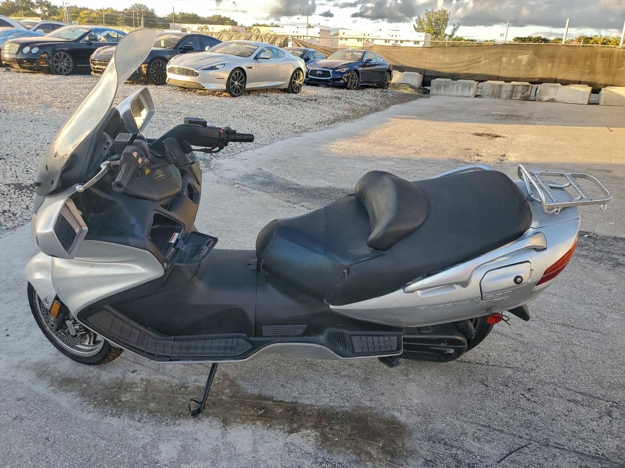 2003 SUZUKI AN650 K3 photo 3