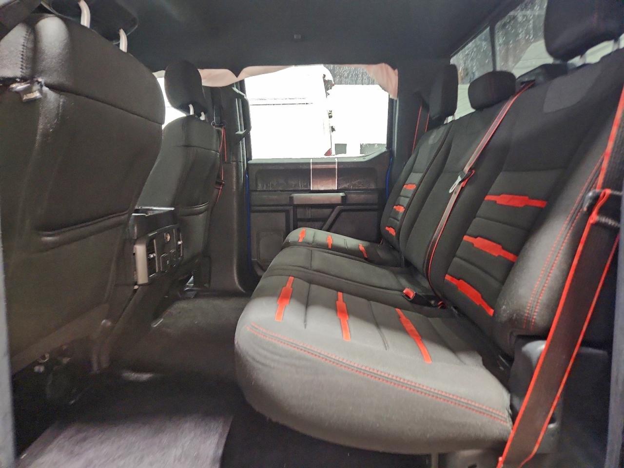 2017 FORD F150 photo 19