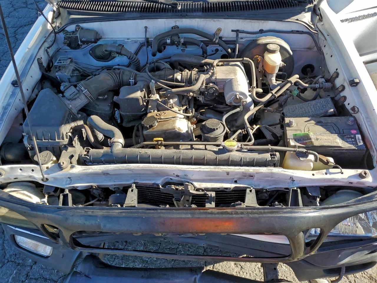 2004 TOYOTA TACOMA XTRACAB photo 11