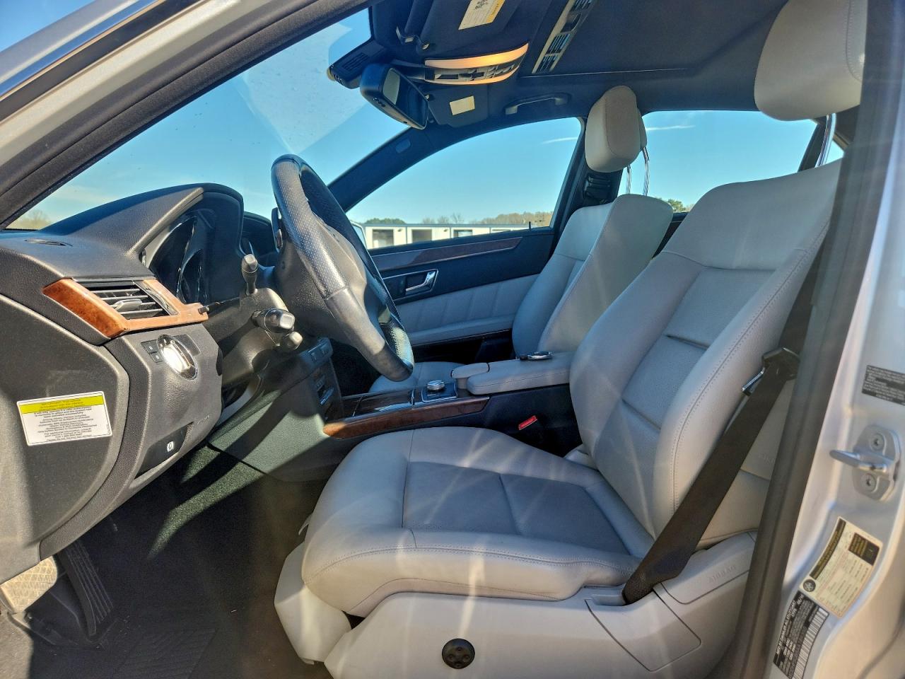 2010 MERCEDES-BENZ E 350 photo 7