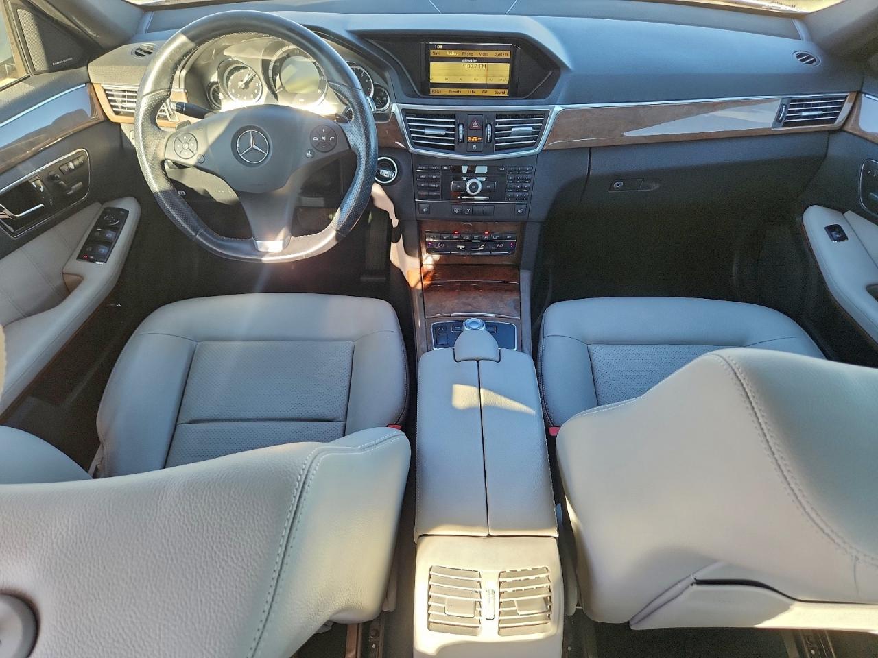 2010 MERCEDES-BENZ E 350 photo 8