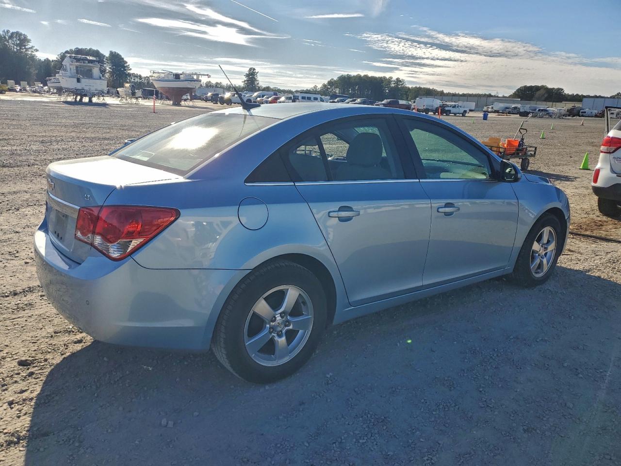 2011 CHEVROLET CRUZE LT photo 3