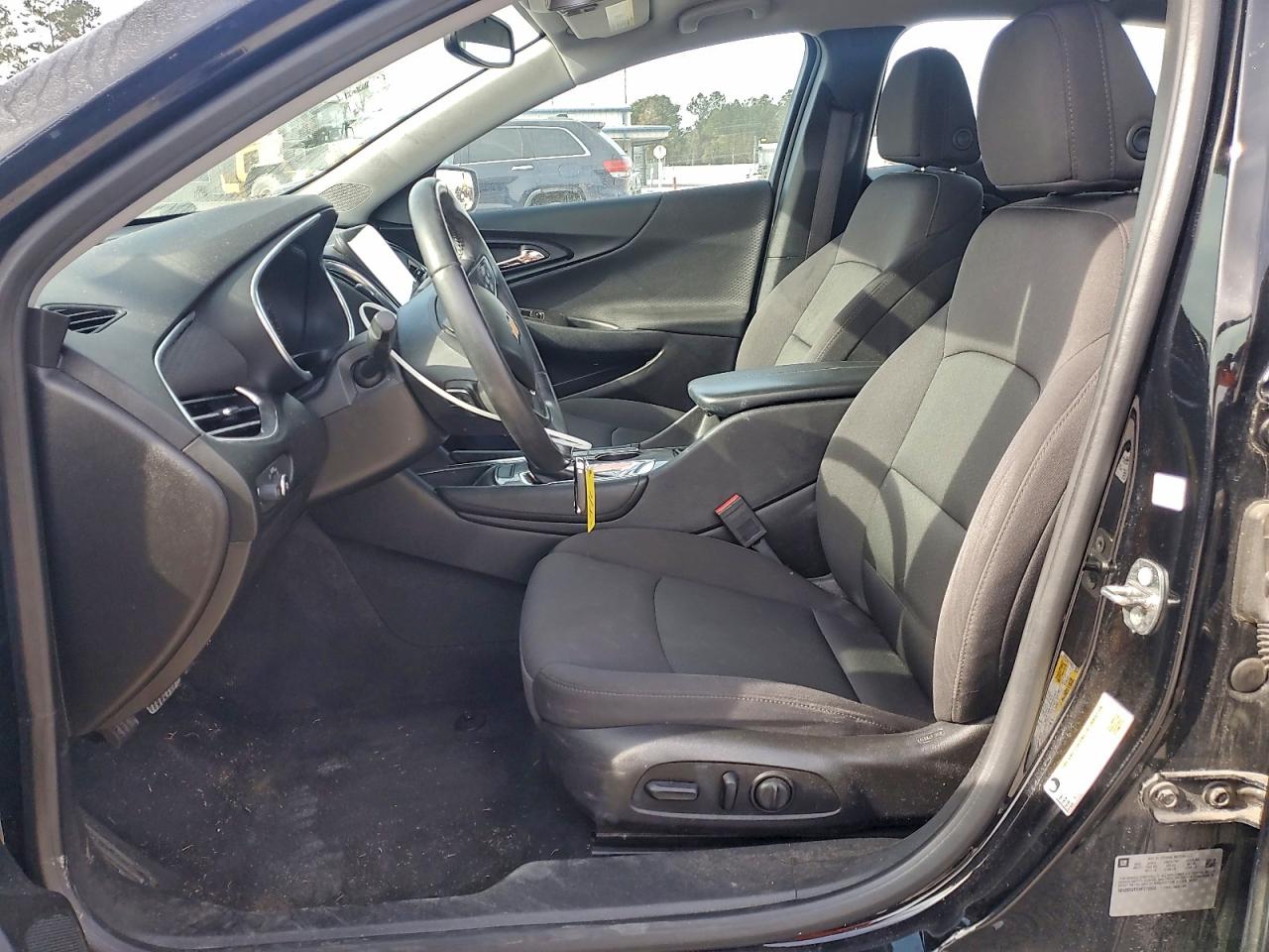 2017 CHEVROLET MALIBU LT photo 7