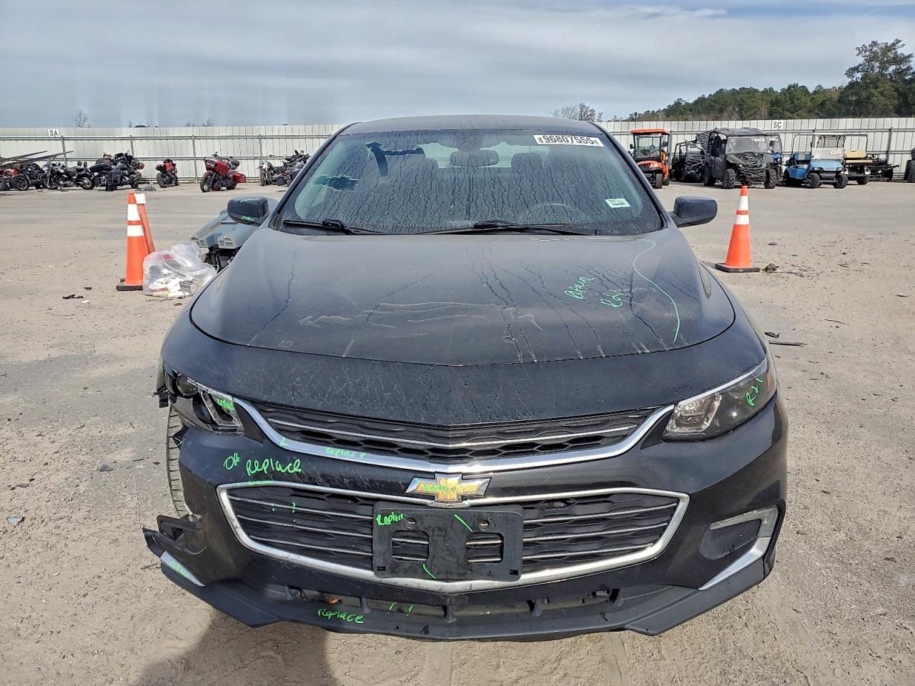 2017 CHEVROLET MALIBU LT photo 5