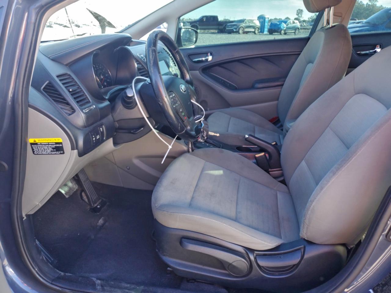 2014 KIA FORTE EX photo 7