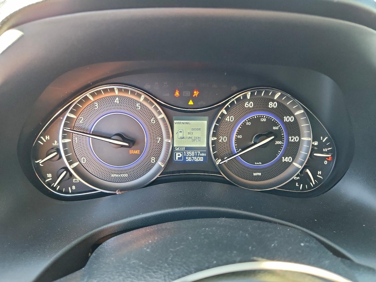 2018 INFINITI QX80 BASE photo 9