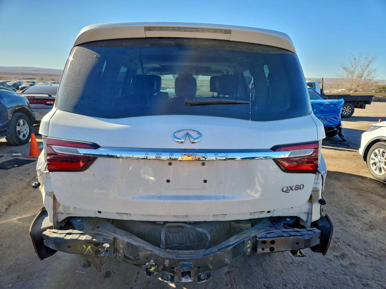 2018 INFINITI QX80 BASE photo 6
