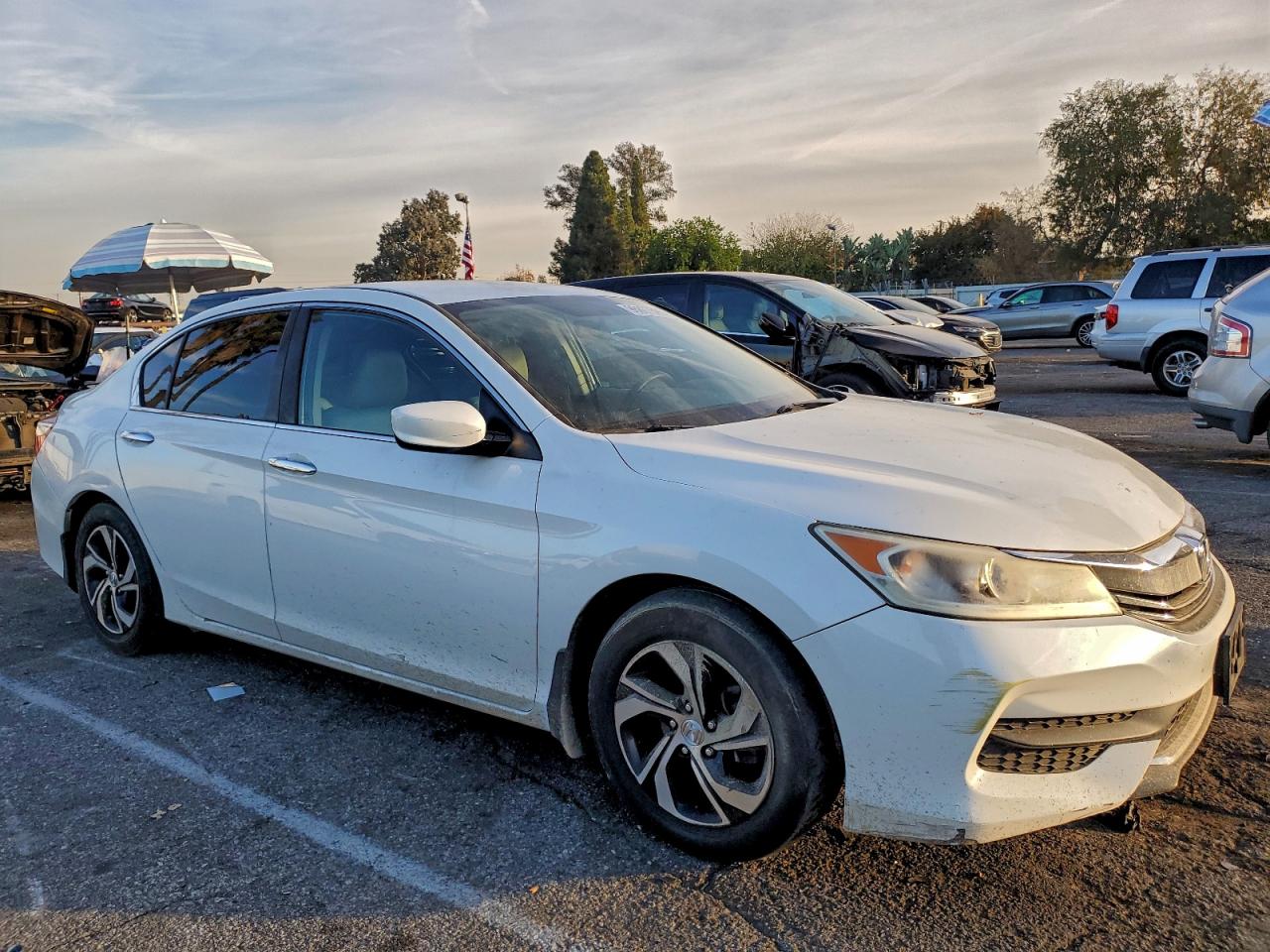 2016 HONDA ACCORD LX photo 4