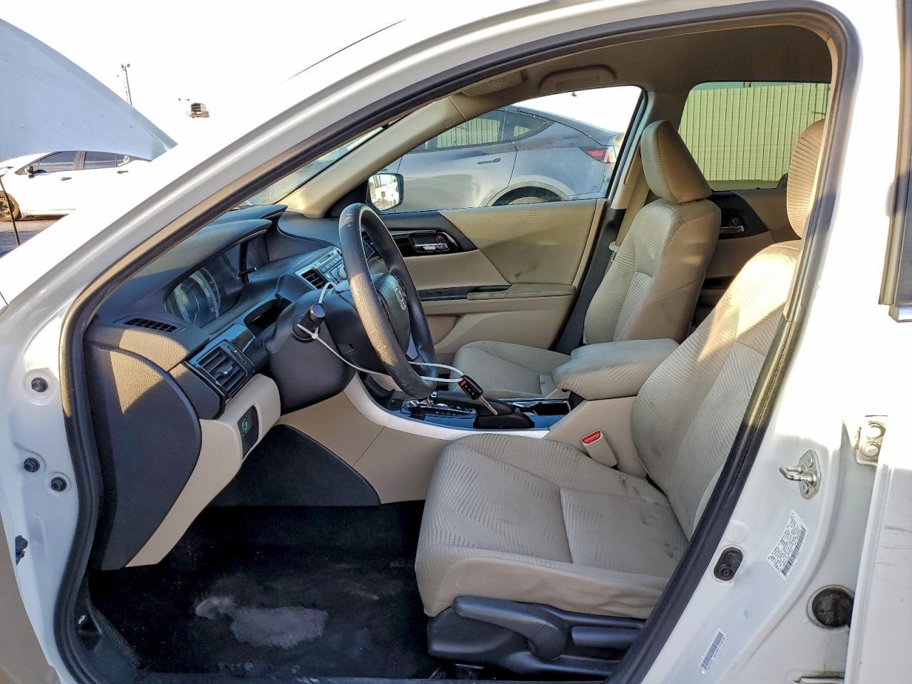 2016 HONDA ACCORD LX photo 7
