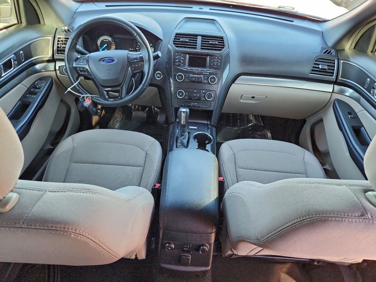 2018 FORD EXPLORER XLT photo 8