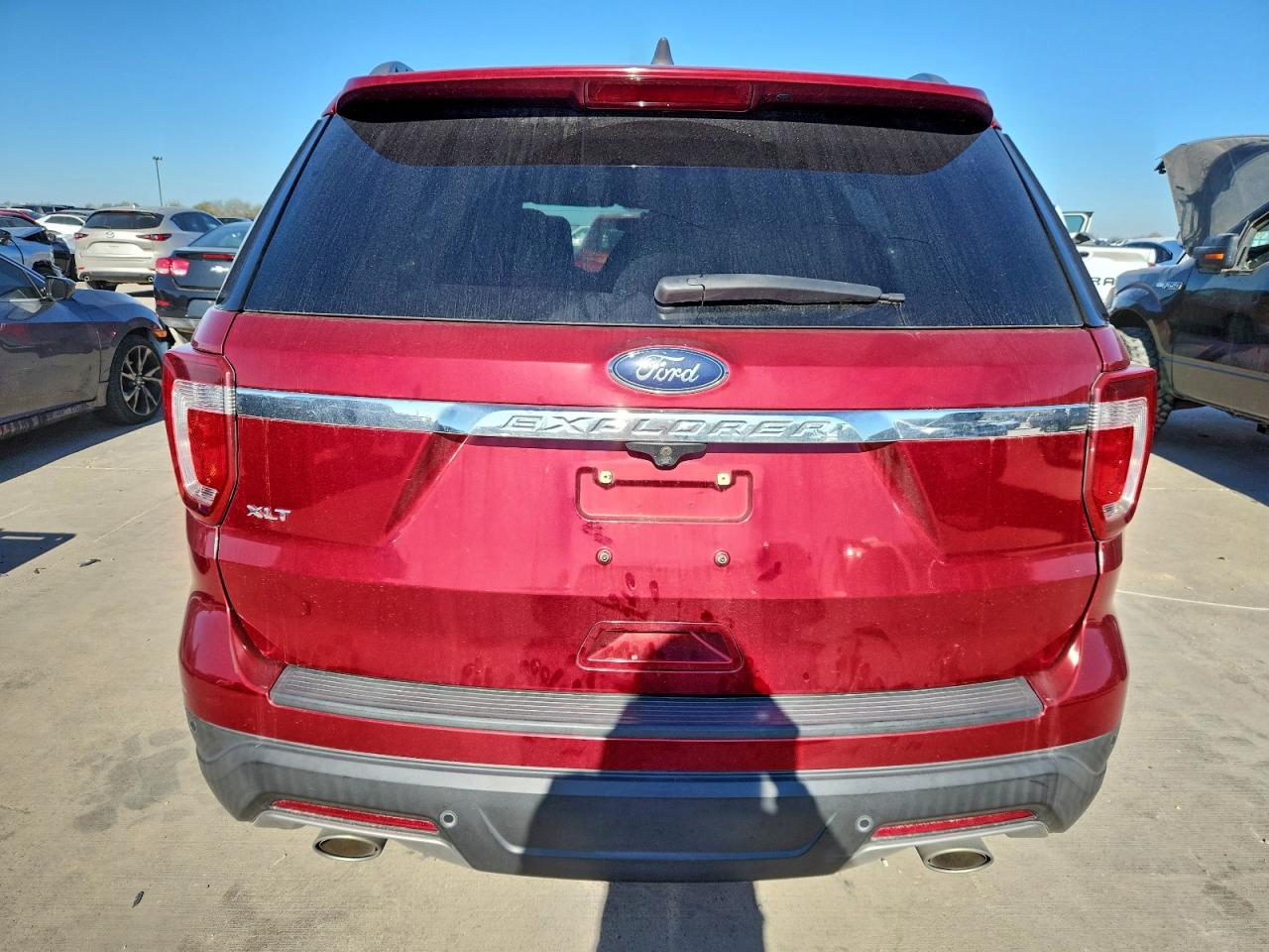 2018 FORD EXPLORER XLT photo 6