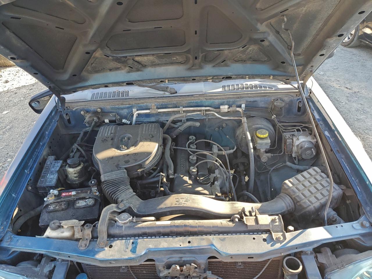2004 NISSAN FRONTIER KING CAB XE photo 11