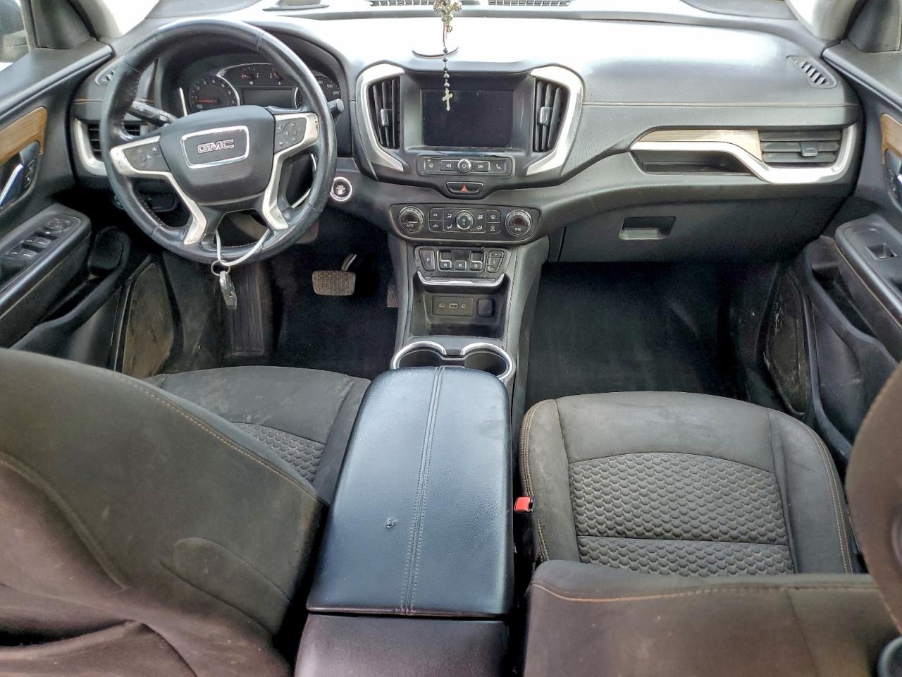 2020 GMC TERRAIN SLE photo 8