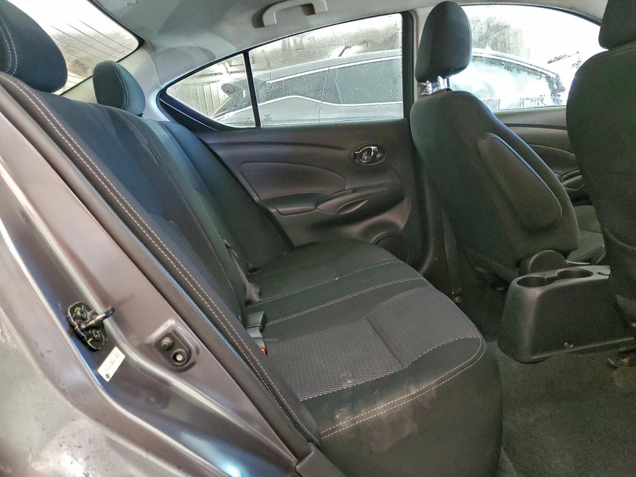 2019 NISSAN VERSA S photo 10