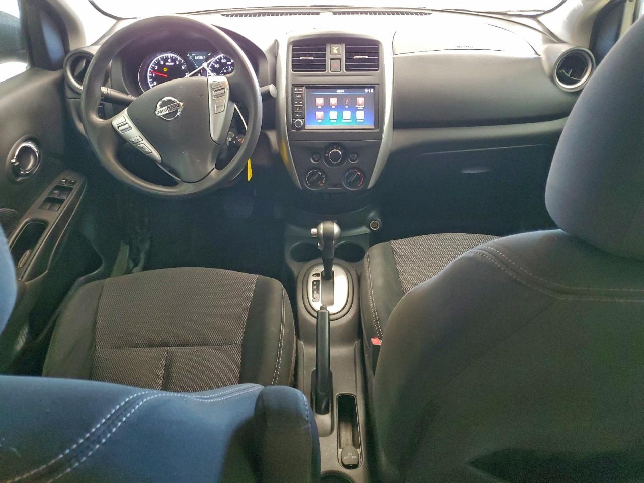 2019 NISSAN VERSA S photo 8