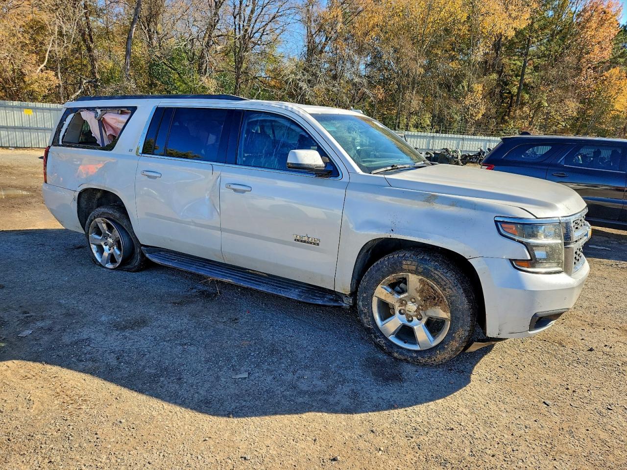 2018 CHEVROLET SUBURBAN C1500 LT photo 4