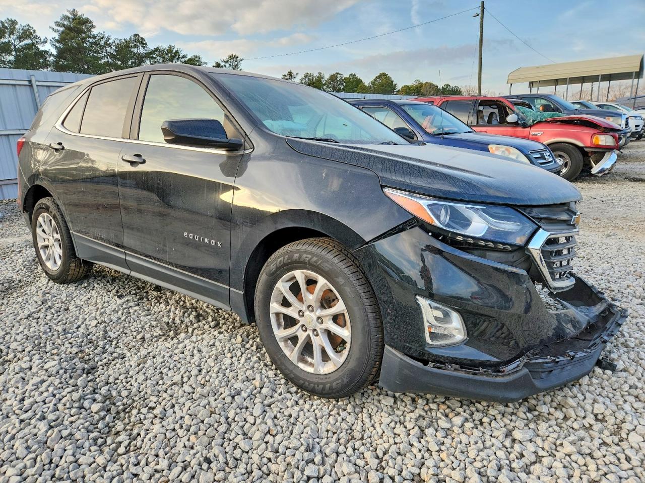 2021 CHEVROLET EQUINOX LT photo 4
