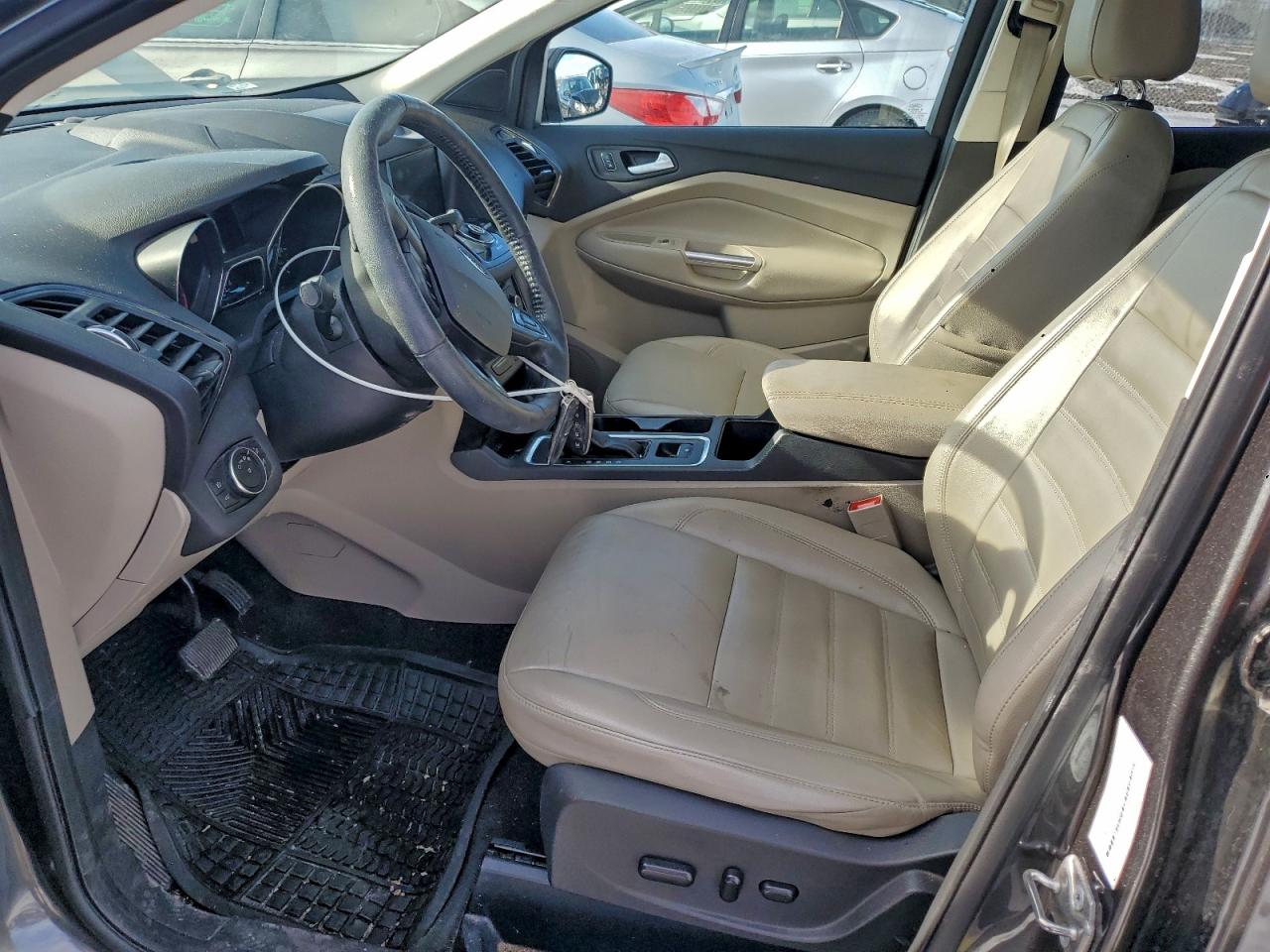 2017 FORD ESCAPE TITANIUM photo 7