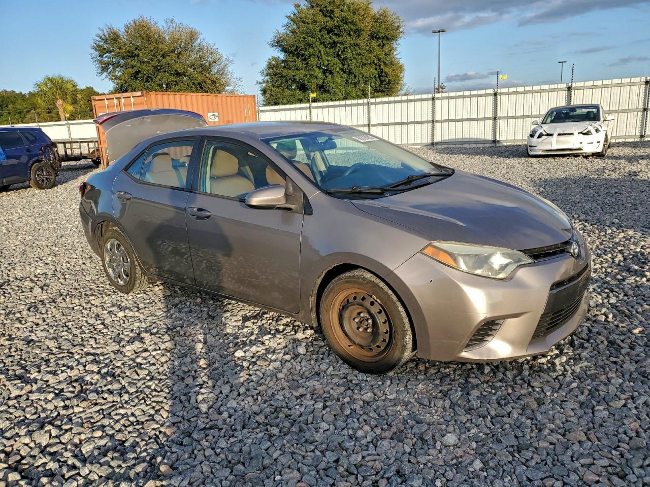 2016 TOYOTA COROLLA L photo 4