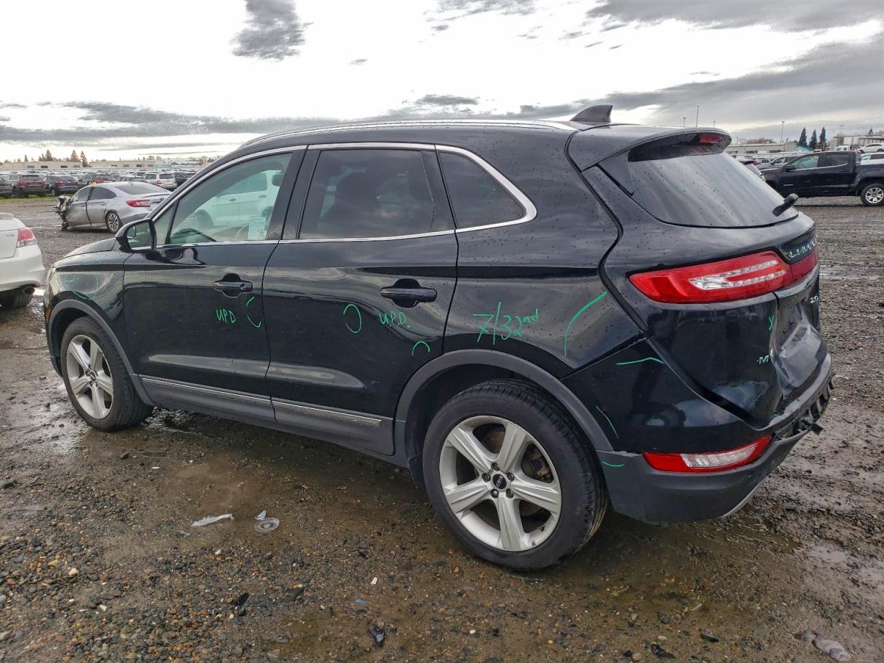 2017 LINCOLN MKC PREMIERE photo 2