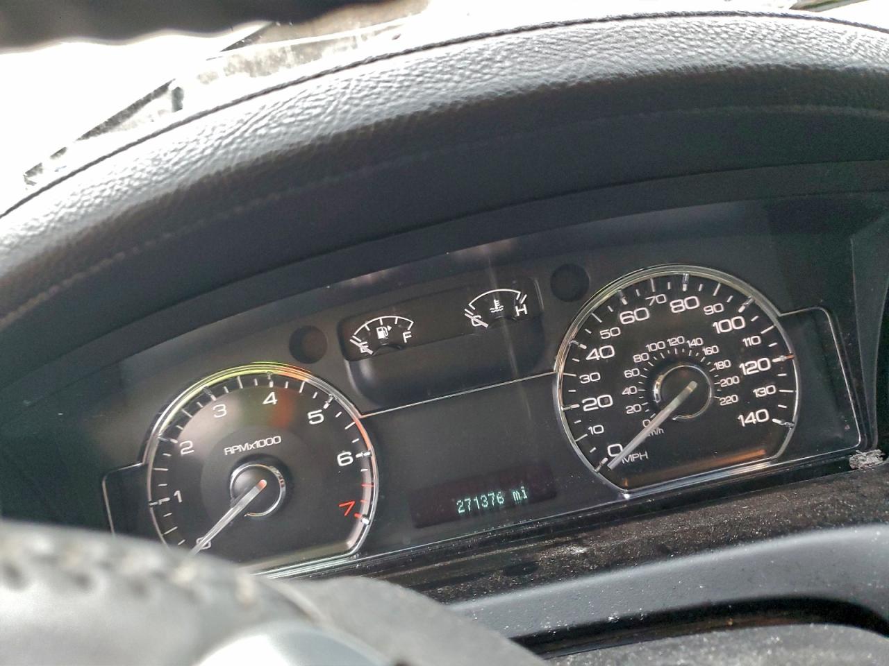 2009 LINCOLN MKS photo 9