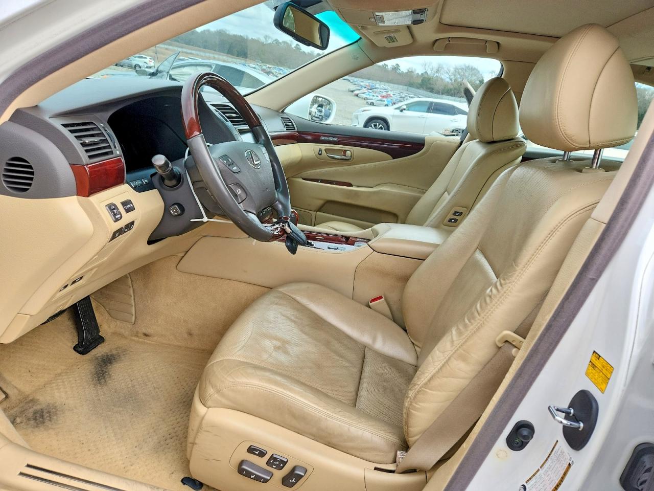 2009 LEXUS LS 460 photo 7