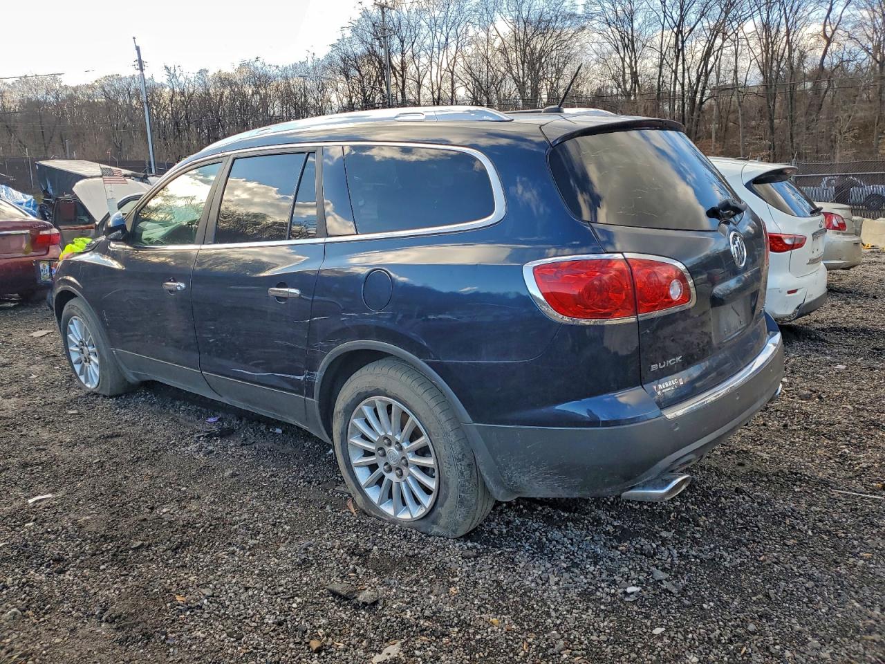 2008 BUICK ENCLAVE CXL photo 2