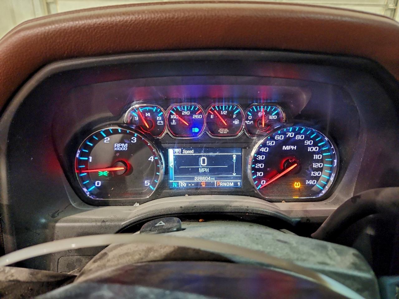 2015 CHEVROLET SILVERADO K2500 HIGH COUNTRY photo 9