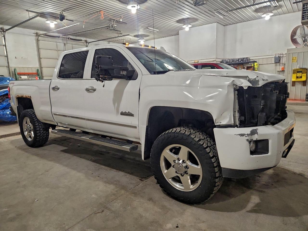 2015 CHEVROLET SILVERADO K2500 HIGH COUNTRY photo 4