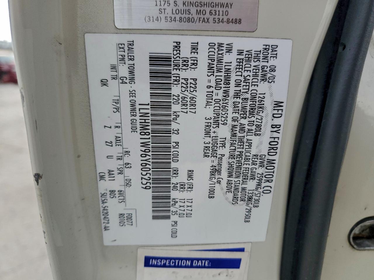 2006 LINCOLN TOWN CAR SIGNATURE photo 13
