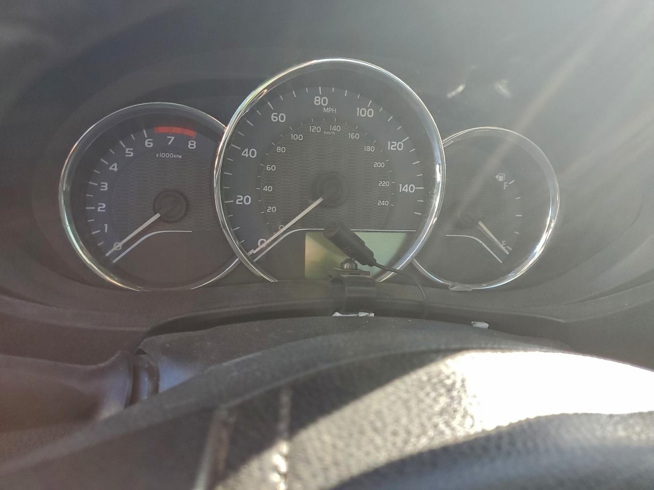 2015 TOYOTA COROLLA L photo 9