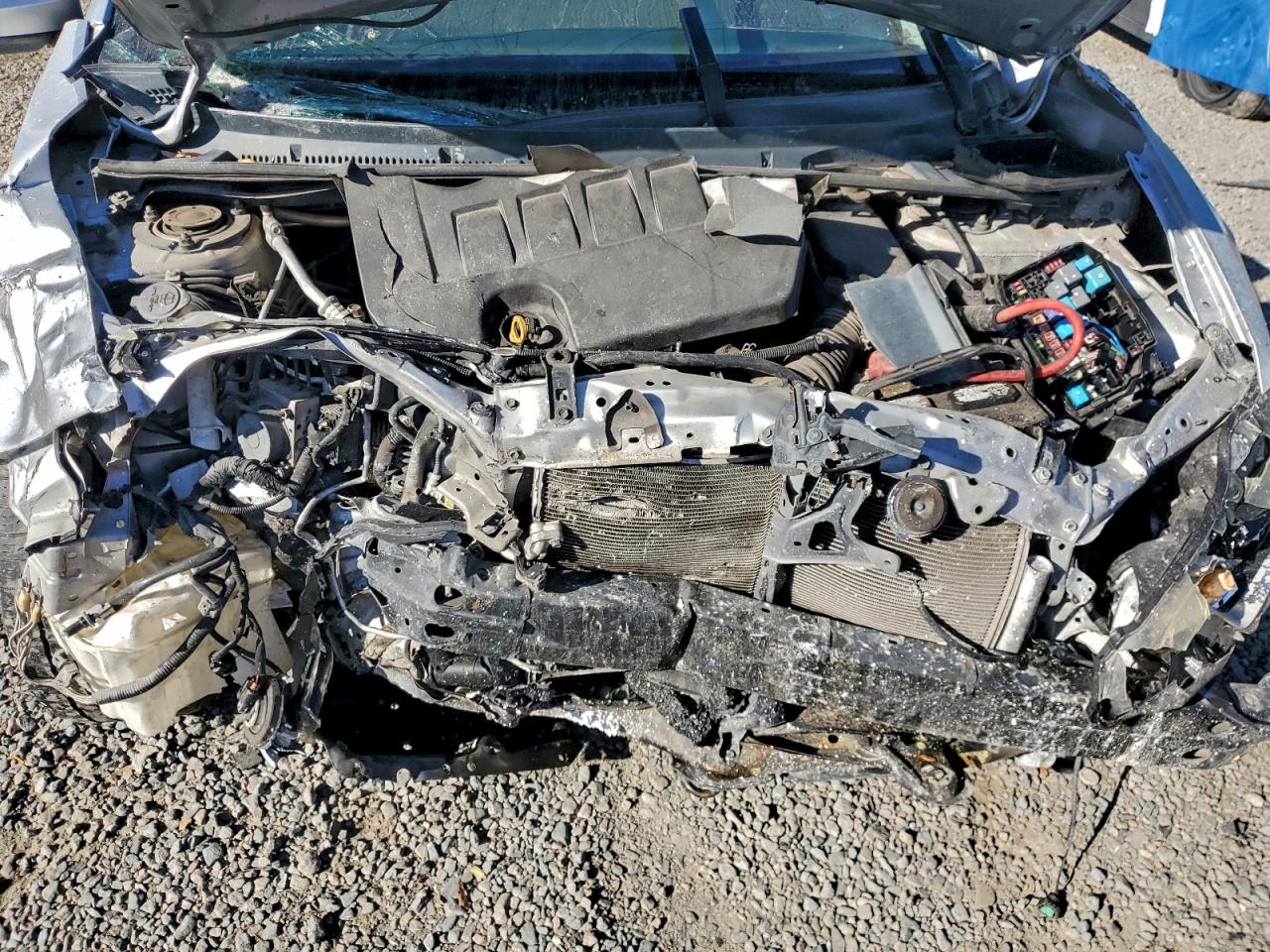 2015 TOYOTA COROLLA L photo 11