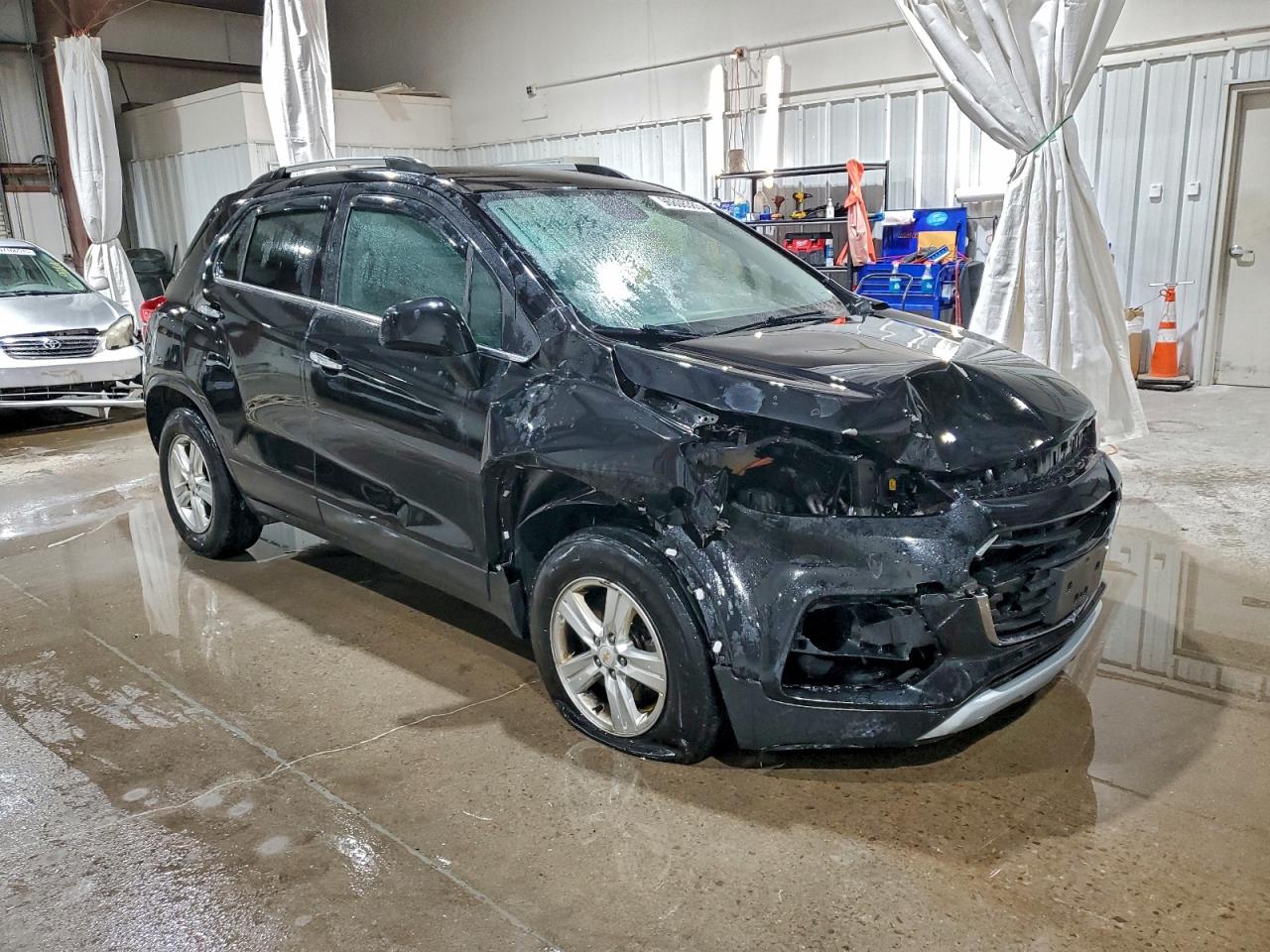 2019 CHEVROLET TRAX 1LT photo 4